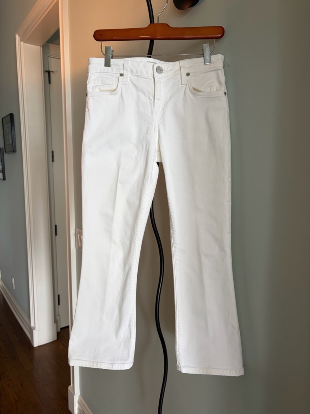 JOE'S
MID-RISE CROPPED FLARE JEANS